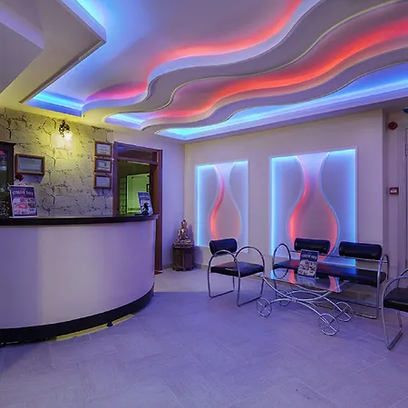 Club Turtas 4*