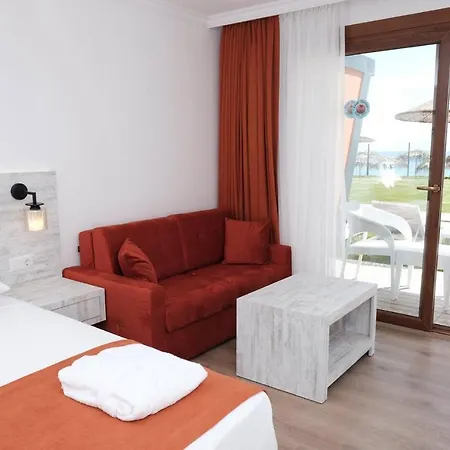 Club Turtas Resort 4*