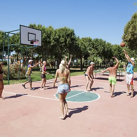 كلوب تورتاس بيتش - الشامل كليًا