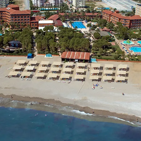 كلوب تورتاس بيتش - الشامل كليًا منتجع 4*