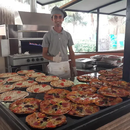 كلوب تورتاس بيتش - الشامل كليًا 4*