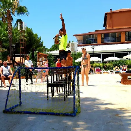 Ośrodek wypoczynkowy Club Turtas 4*